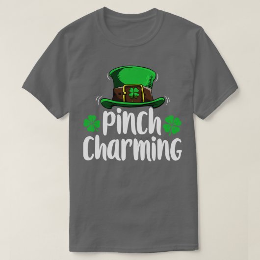 男の子魅力的の子のためのSt patricks dayをつねる Tシャツ (デザイン正面)