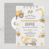 男の子黄色のバンティング建設1歳誕生日 招待状 (正面/裏面)