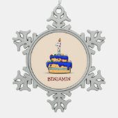 男の子1歳の誕生日、甘いブルーケーキに1つ スノーフレークピューターオーナメント (正面)