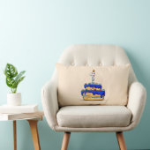 男の子1歳の誕生日、甘いブルーケーキに1つ ランバークッション (椅子)