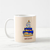 男の子6誕生日、6の甘いブルーケーキ コーヒーマグカップ (左)