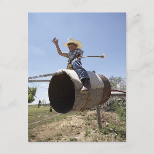 男の子(8-10)に乗って仮設のロデオ・ブル ポストカード (正面)