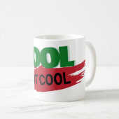 男の完全なカッコいい コーヒーマグカップ (正面右)