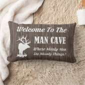 男の洞窟へようこそ!クッション ランバークッション (ブランケット)