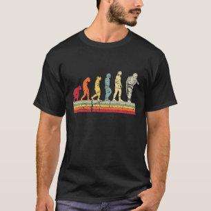 男の消防士の進化レトロ消防士 Tシャツ