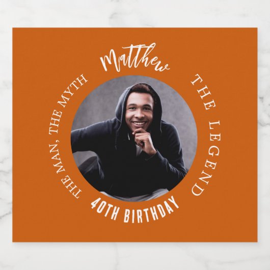 男の神話の伝説の写真焼けオレンジの誕生日パーティー ビールラベル (シングルラベル)