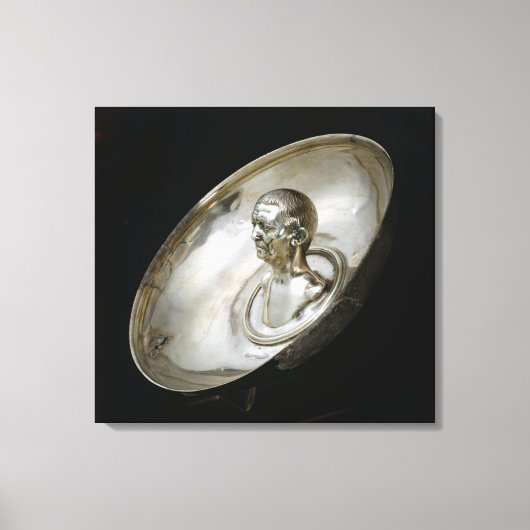 男の胸像を入れた皿 キャンバスプリント (正面)