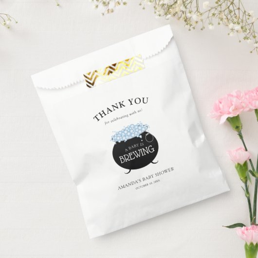 男の赤ちゃんがハロウィーンの赤ちゃんシャワーを醸造している フェイバーバッグ (封をした状態)