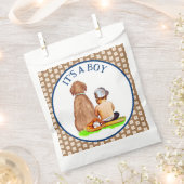 男の赤ちゃんと犬の野球をテーマにした赤ちゃんシャワー フェイバーバッグ (クリップ留めされた状態)