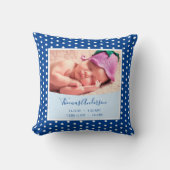 男の赤ちゃんと生まれたばかりの誕生の状態と写真 クッション (正面)