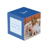 男の赤ちゃんと生まれたばかりの誕生の状態と写真 フォトキューブ (裏面アングル)