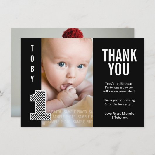 男の赤ちゃんのシェブロンの第1誕生日は写真カード感謝していしています サンキューカード (正面/裏面)