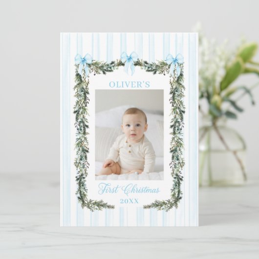 男の赤ちゃんの初めてのクリスマスフォトカード カード (スタンド正面)
