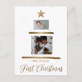 男の赤ちゃんの初めてのクリスマス写真ホリデーツリー シーズンポストカード (正面)