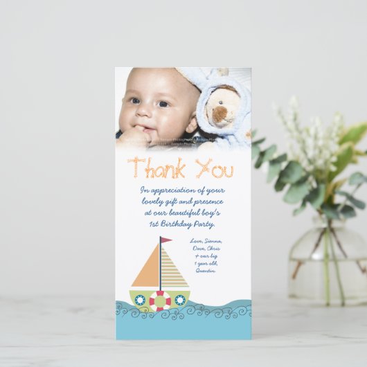 男の赤ちゃんの第1誕生会のフォトカードありがとう サンキューカード (スタンド正面)