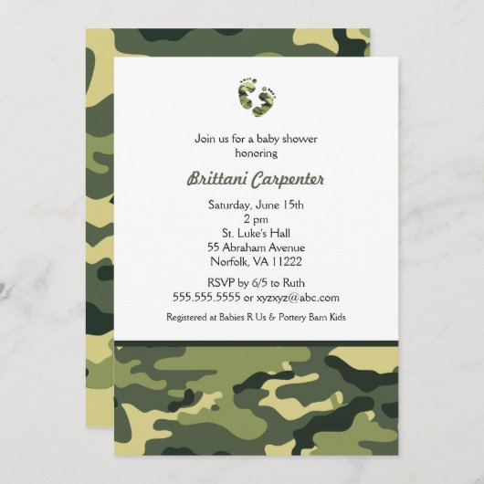 男の赤ちゃんの緑のカムフラージュのシャワーは足の迷彩柄を誘います 招待状 (正面/裏面)