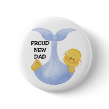 男の赤ちゃんの誇り高いパパ