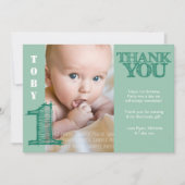 男の赤ちゃんグリーン1歳の誕生日ありがとうフォトカード サンキューカード (正面)
