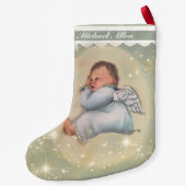 男の赤ちゃんスリパーソナライズされたーピングエンジェルヴィンテージ スモールクリスマスストッキング (裏面)