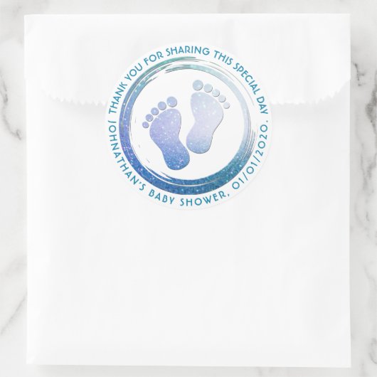 男の赤ちゃんフットプリント輝く赤ちゃんシャワーの好意 ラウンドシール (バッグ)