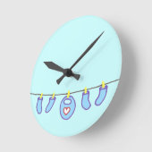 男の赤ちゃんランドリー男の子だ！カスタマイズ ラウンド壁時計 (傾斜)