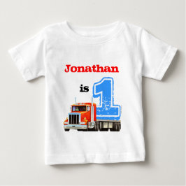 男の赤ちゃんレッドフラットベッドトラック1st誕生日 ベビーTシャツ