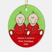 男の赤ちゃん及び女の子の双生児の初めてのクリスマスのオーナメント セラミックオーナメント (左)