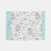 男の赤ちゃん子供部屋カントリーティール(緑がかった色)バーズハウスパターン フリースブランケット (正面(横))