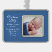 男の赤ちゃん生まれたばかりの写真かわいい青の形見ギフト シルバープレートフレームオーナメント (正面)