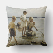 男の遊子は海岸にいる（アルバート・エーデルフェルト） クッション (裏面)