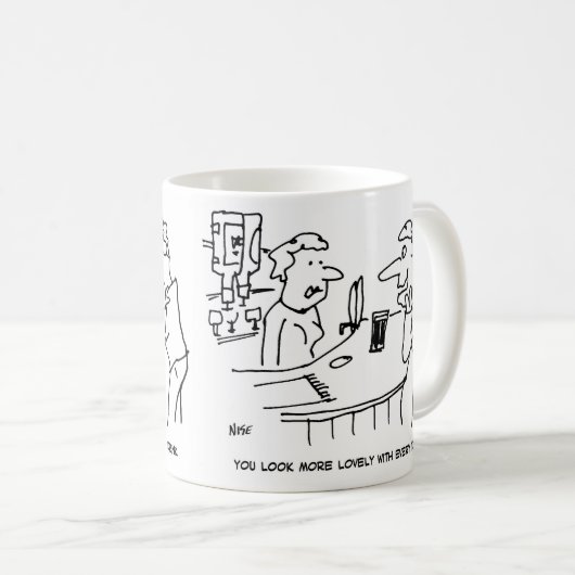 男はバーメイドをなでようとする コーヒーマグカップ (正面右)