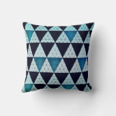 男らしい暗藍色の幾何学的な三角形パターン クッション (裏面)