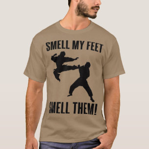 男カッコいいの子の空手のおもしろい贈り物 Tシャツ