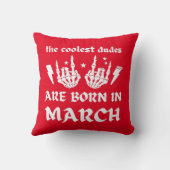 男クール達は生まれ月の生誕日だ クッション (裏面)