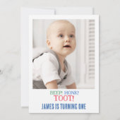 男モダンの子フォトトランスポート1歳の誕生日 招待状 (裏面)