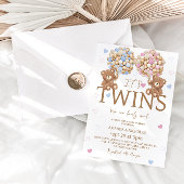 男児の双子が気球を持つ赤素朴ちゃんシャワー 招待状