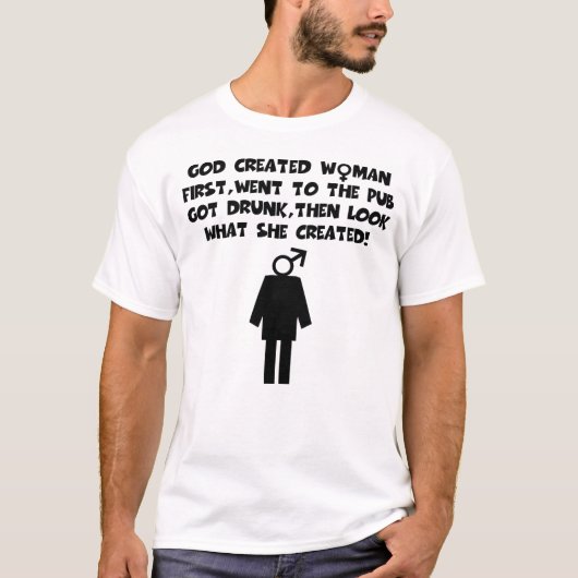 男女同権主義のおもしろいな女性 Tシャツ (正面)