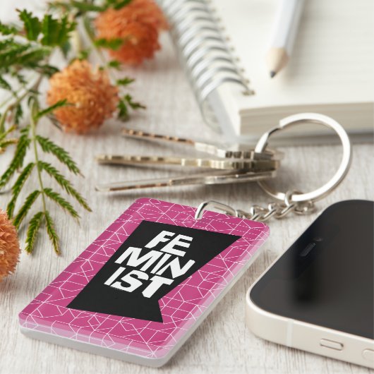 男女同権主義の女性のメスの女の子の追随的で等しい女性 キーホルダー (正面右)