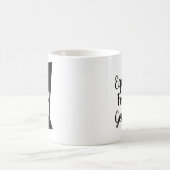 男女同権主義の女性のメスの女の子の追随的で等しい女性 コーヒーマグカップ (中央)