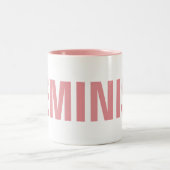 男女同権主義者2の調子のマグ: ピンクおよび白 ツートーンマグカップ (中央)