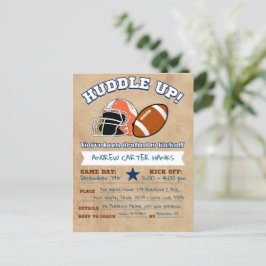 男子のためのフットボール誕生日招待状 ハドルアップ！ ポストカード