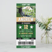 男子のサッカーボールチケット誕生日 招待状 (スタンド正面)