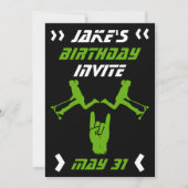 男子のトリックスケーターの誕生日 招待状 (正面)