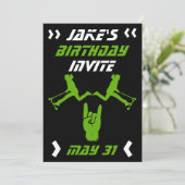 男子のトリックスケーターの誕生日 招待状 (スタンド正面)