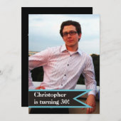 男子モダン30歳の誕生日の写シンプル真男らし 招待状 (正面/裏面)