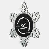 男子体操芸術的睡眠食べ再生スポーツ スノーフレークピューターオーナメント (右)