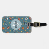 男子可愛いブルースポーツモノグラムキッズ ラゲッジタグ (正面横)