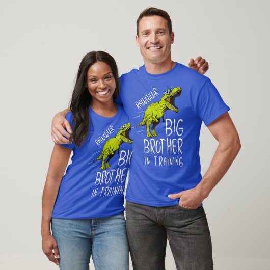 男子用の恐竜のシャツを習っている兄 Tシャツ (ユニセックス)