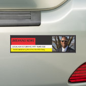 男子50おもしろい誕生日速報TVグラフィック バンパーステッカー (車上)