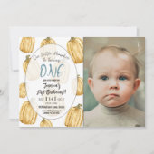 男子 ブルー リトル パンプキン 秋の誕生日 写真 招待状 (正面)